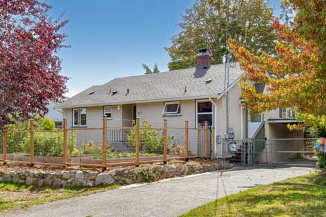 Esquimalt neighbourhood photo